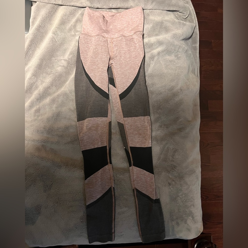 Alo yoga leggings